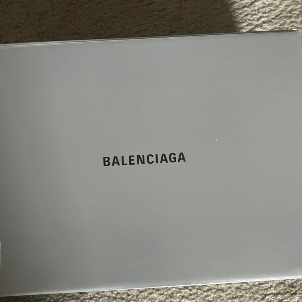 Brand New Authentic Never Worn Balenciaga Sneakers Blk n Red